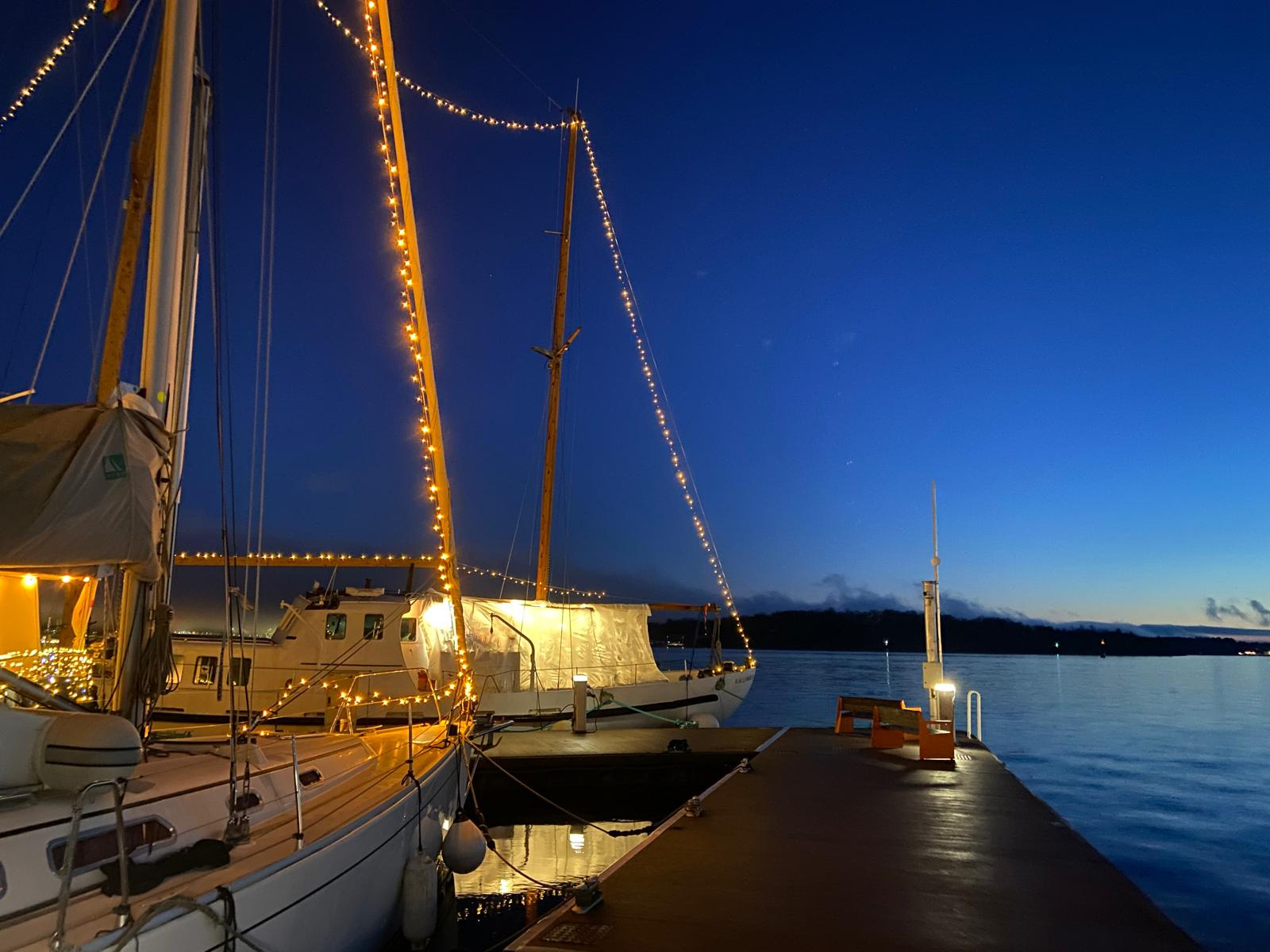 Tingeling decorated with fairy lights at night